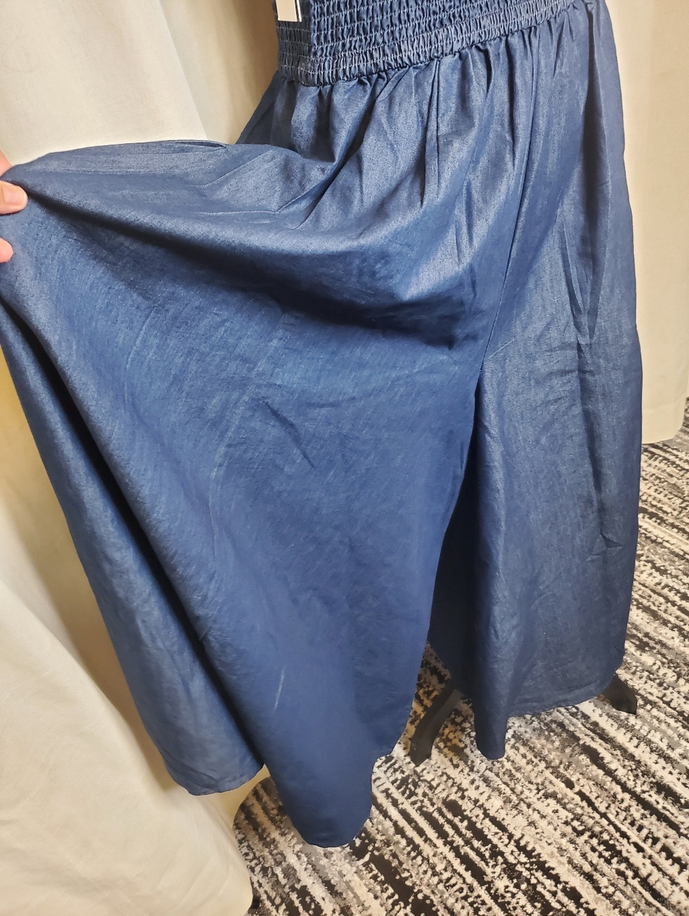 Sleeveless Blue Halter Jumper - Picture 6 of 7
